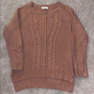 Cropped sleeve, salmon top, great for fall/winter!